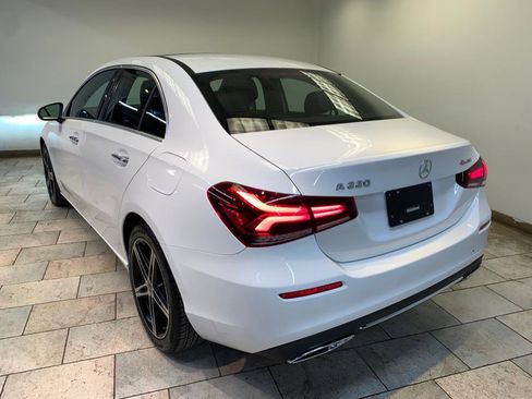 Used 2022 Mercedes-Benz A 220 4MATIC image 5