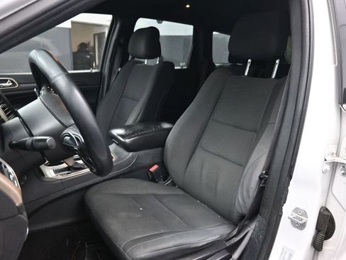 Used 2016 Jeep Grand Cherokee Laredo image 19