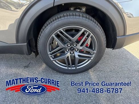 New 2026 Ford Explorer ST-Line w/ ST-Line Street Pack RWD image 16