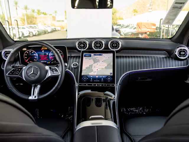 Used 2026 Mercedes-Benz GLC 300 image 22