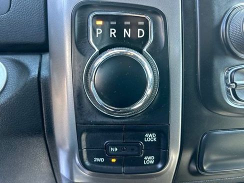 Used 2022 RAM 1500 Warlock AWD/4WD image 32