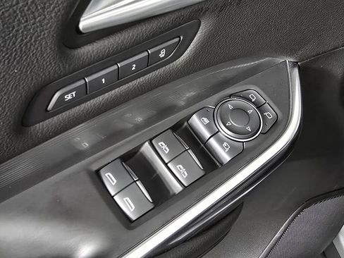 Used 2024 Cadillac XT4 Premium Luxury image 17