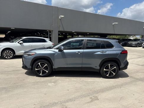 Used 2023 Toyota Corolla Cross AWD Hybrid w/ Convenience Package image 9