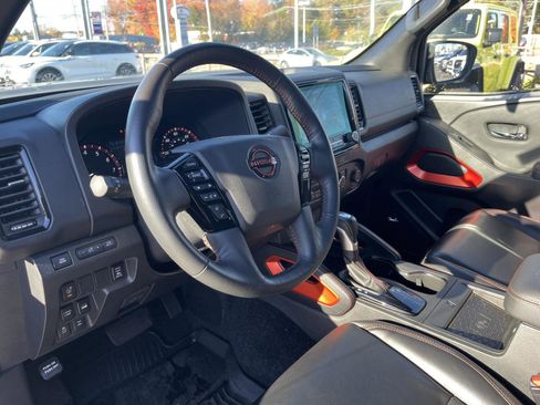 Used 2024 Nissan Frontier PRO-4X w/ Pro Premium Package image 11