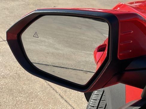 Used 2025 Hyundai Kona SEL image 11