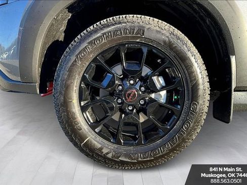 New 2026 Nissan Armada PRO-4X w/ Captain's Chari Seat Package AWD/4WD image 12