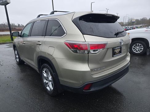 Used 2016 Toyota Highlander Limited image 5