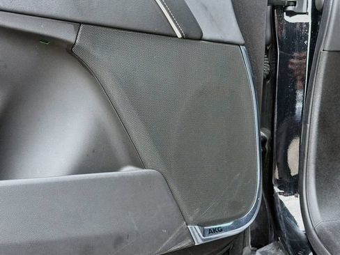 Used 2022 Cadillac Escalade Luxury RWD image 26