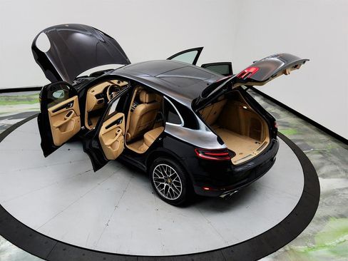 Used 2016 Porsche Macan S AWD/4WD image 40