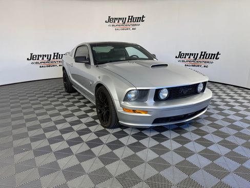 Used 2009 Ford Mustang GT image 7