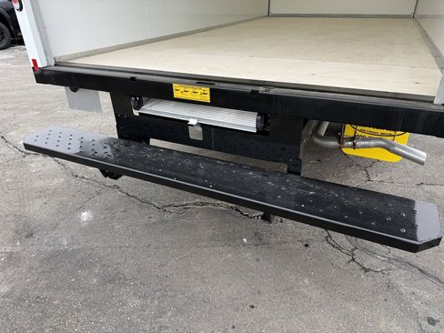 New 2024 Chevrolet Express 4500 w/ Power Convenience Package image 13