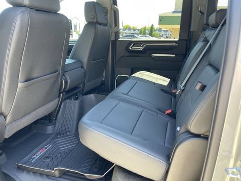 Used 2026 Chevrolet Silverado 3500 LT w/ All Star Edition AWD/4WD image 13