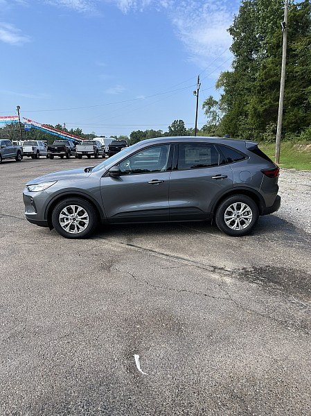 Used 2026 Ford Escape Active w/ Cold Weather Package FWD image 4