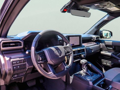Used 2025 Toyota Tacoma SR5 RWD image 17