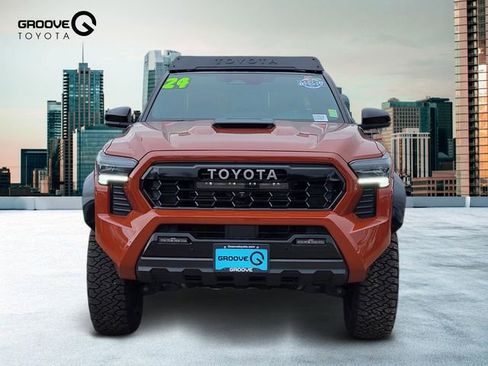 Used 2024 Toyota Tacoma TRD Pro AWD/4WD image 9
