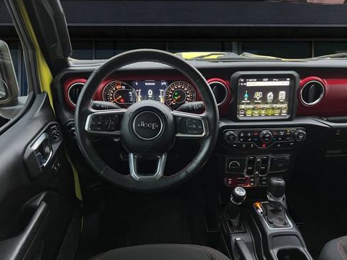 Used 2023 Jeep Wrangler Unlimited Rubicon w/ Cold Weather Group image 12