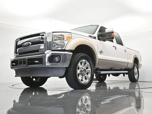 Used 2011 Ford F350 Lariat w/ Lariat Interior Pkg AWD/4WD image 37