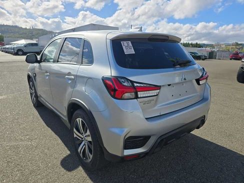 Used 2024 Mitsubishi Outlander Sport ES AWD/4WD image 2
