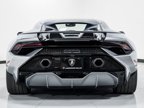 Used 2023 Lamborghini Huracan Tecnica RWD image 4