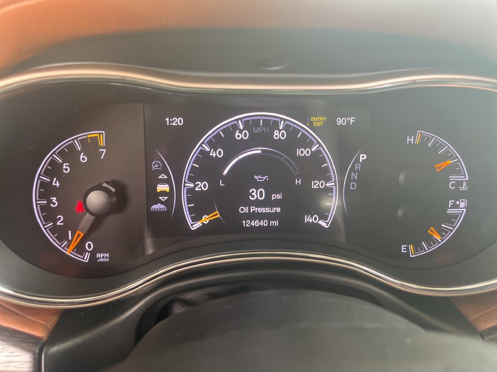 Used 2016 Jeep Grand Cherokee Summit w/ Skid Plate Group AWD/4WD image 18