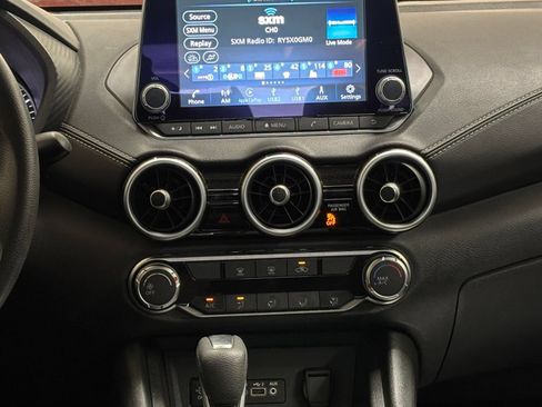 Used 2025 Nissan Sentra SV FWD image 17