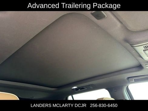 Used 2023 Chevrolet Tahoe Premier w/ Advanced Technology Package image 12