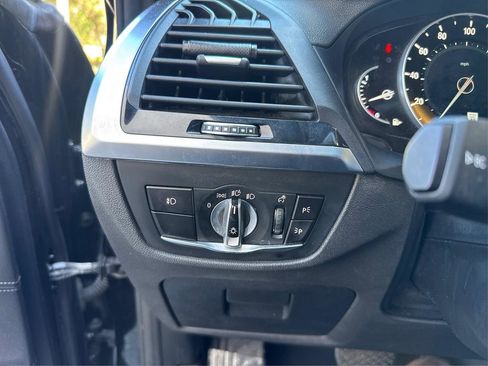 Used 2019 BMW X3 sDrive30i w/ Convenience Package image 18