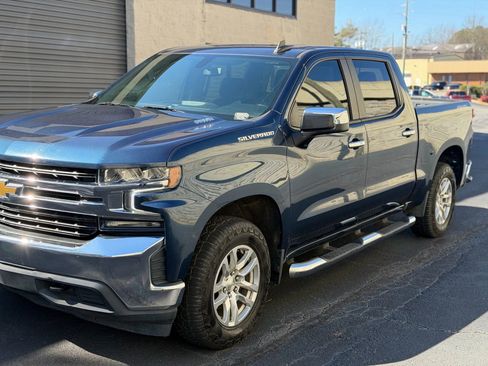 Used 2021 Chevrolet Silverado 1500 LT AWD/4WD image 40