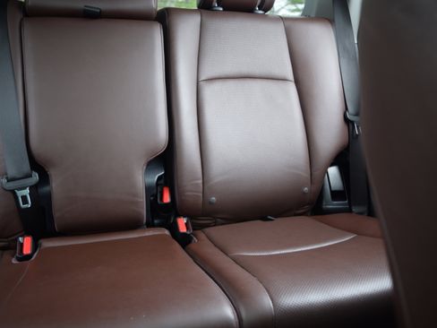 Used 2018 Toyota 4Runner Limited image 18