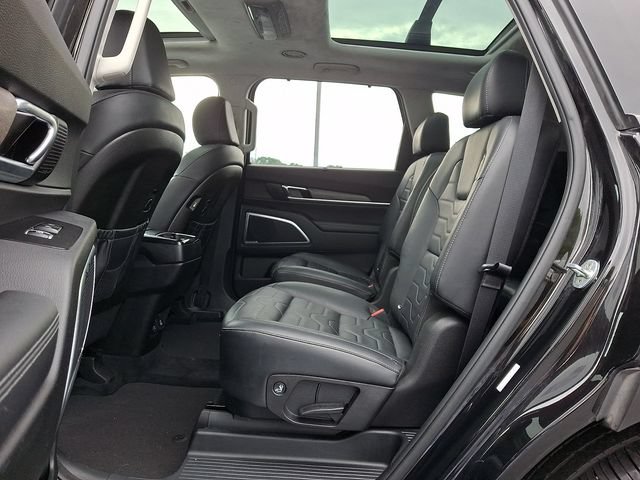 Used 2022 Kia Telluride SX w/ SX Prestige Package AWD/4WD image 13