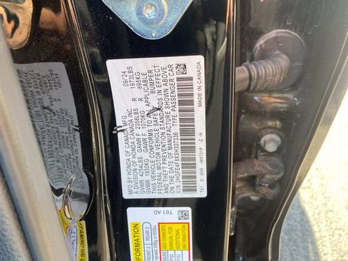 Used 2025 Honda Civic Sport image 34