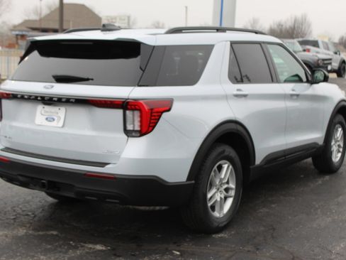 New 2026 Ford Explorer Active AWD/4WD image 7