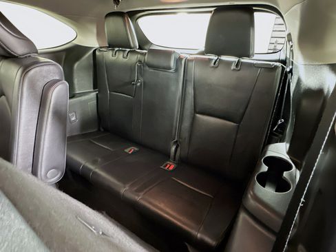 Used 2020 Toyota Highlander Limited image 30