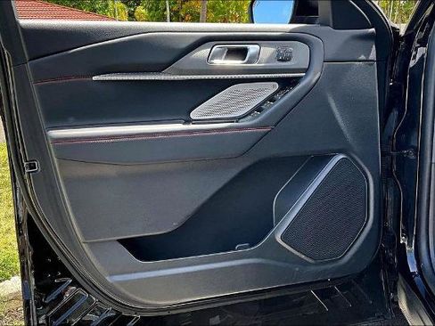 Certified 2025 Ford Explorer ST AWD/4WD image 18