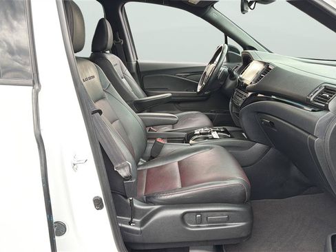 Used 2021 Honda Ridgeline Black Edition image 13