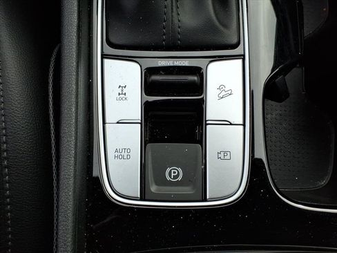 Certified 2022 Hyundai Santa Cruz Limited image 16