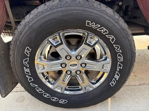 Used 2021 Ford F150 Lariat w/ Equipment Group 502A High AWD/4WD image 10
