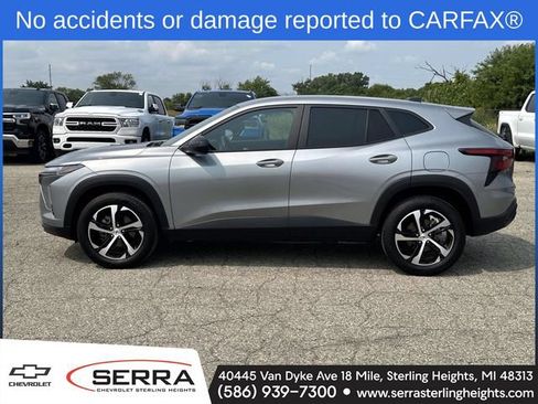 Certified 2024 Chevrolet Trax RS w/ Driver Confidence Package FWD image 2