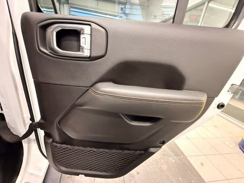 Used 2023 Jeep Gladiator Mojave w/ LED Lighting Group image 39