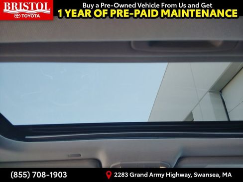Used 2022 Toyota Highlander XLE AWD/4WD image 21