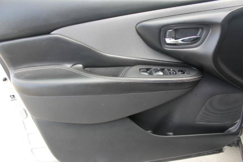 Used 2021 Nissan Murano SV FWD image 10