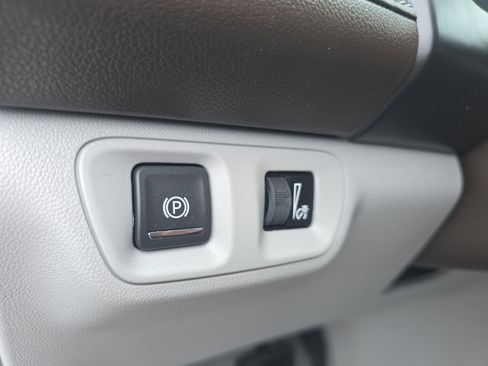 Used 2019 GMC Acadia SLT image 33