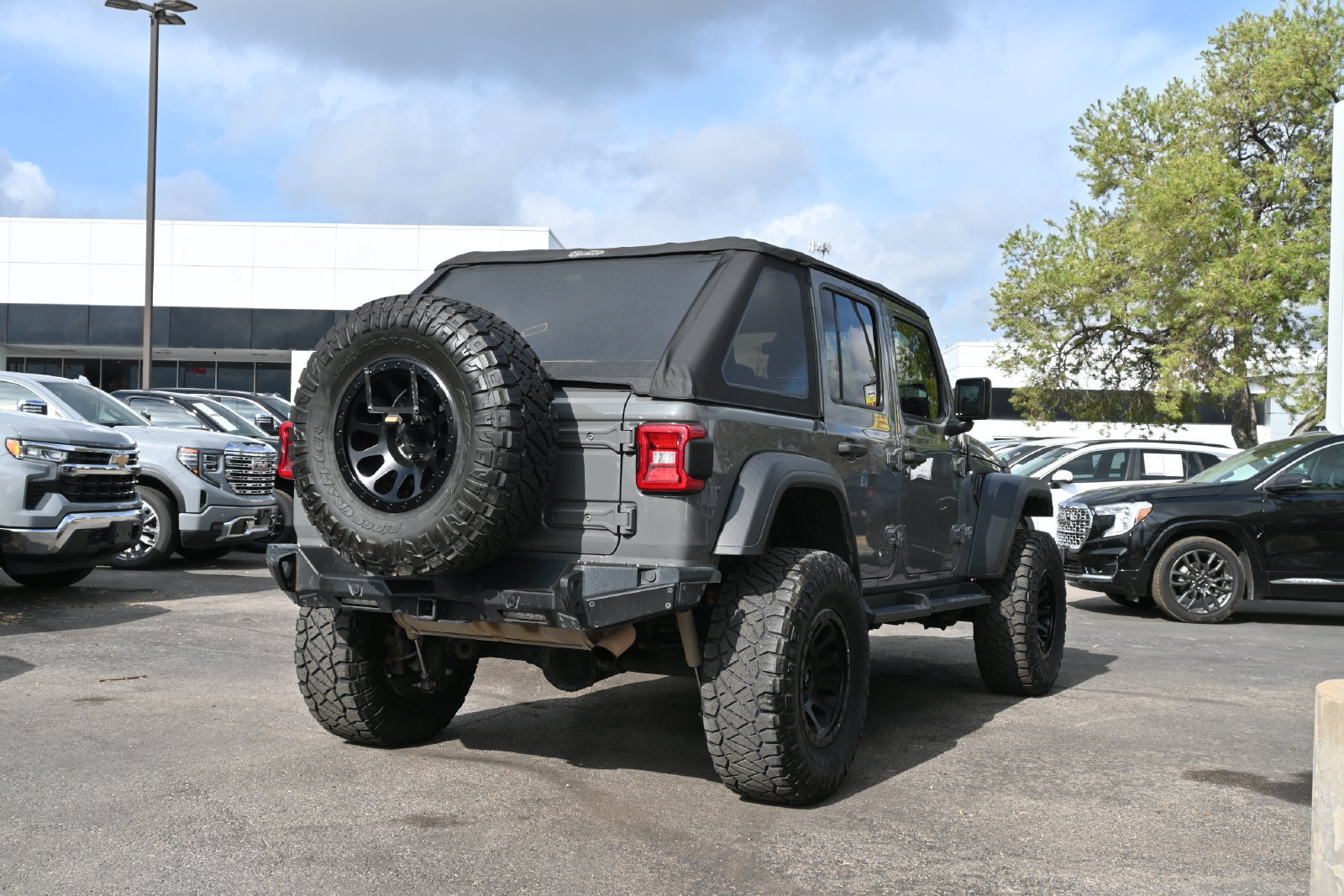 Used 2019 Jeep Wrangler Unlimited Sport S AWD/4WD image 5
