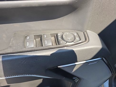Used 2026 GMC Sierra 2500 AT4X AWD/4WD image 9