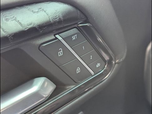 Used 2024 GMC Sierra 1500 AT4X w/ AT4X AEV Edition image 18