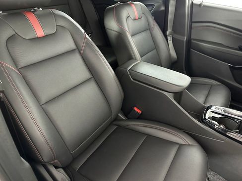 Used 2024 Chevrolet Trax RS w/ Driver Confidence Package FWD image 29