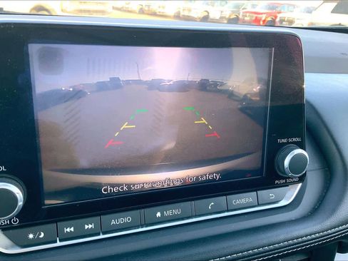Used 2023 Nissan Rogue SV AWD/4WD image 27