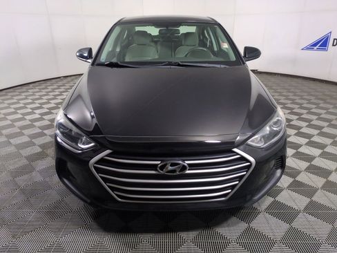 Used 2017 Hyundai Elantra SE image 9