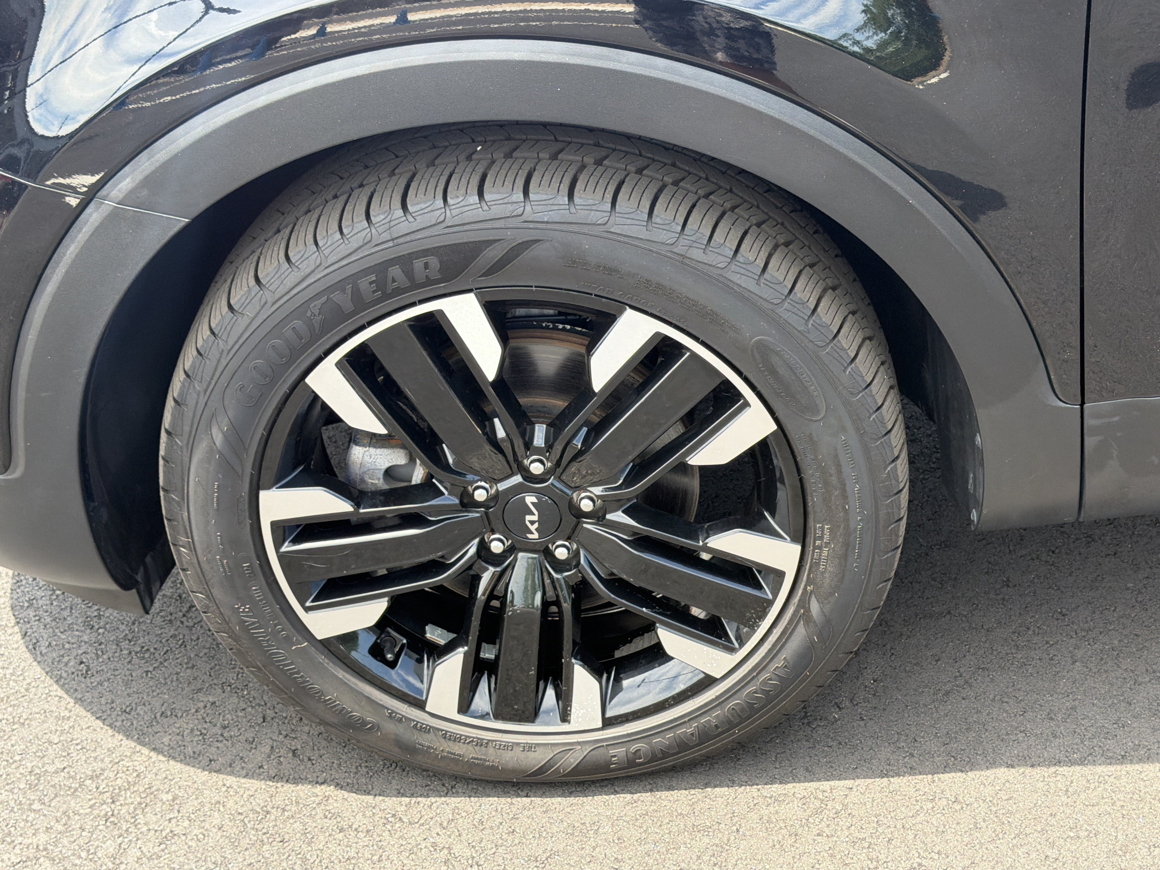 Certified 2023 Kia Telluride SX Prestige AWD/4WD image 11