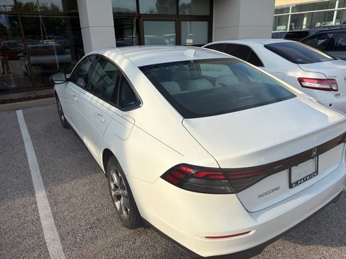Used 2024 Honda Accord EX image 5